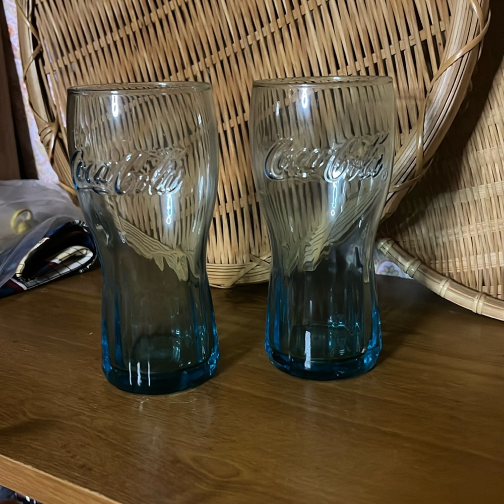 😄Vintage bluish Coca Cola glasses